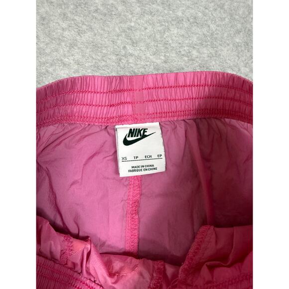 Nike Womens Size XS Euphoria Project Athleisure Pink Groovy Pull On Shorts - Picture 3 of 7